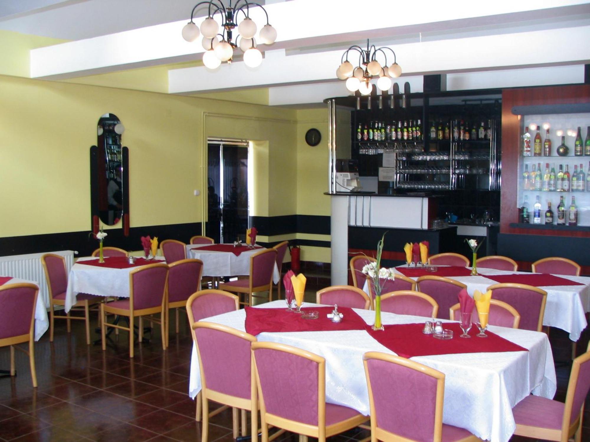 Lázár Pension&Restaurant Gheorgheni  Exterior foto